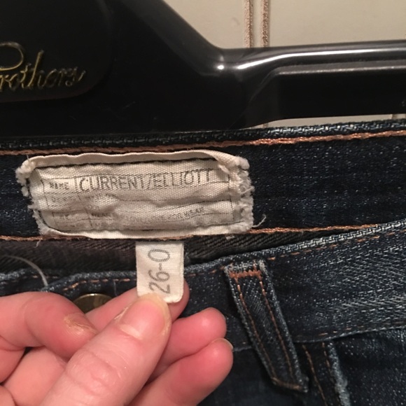 Current/Elliot Distressed Skinny Jeans 26 - Picture 2 of 3
